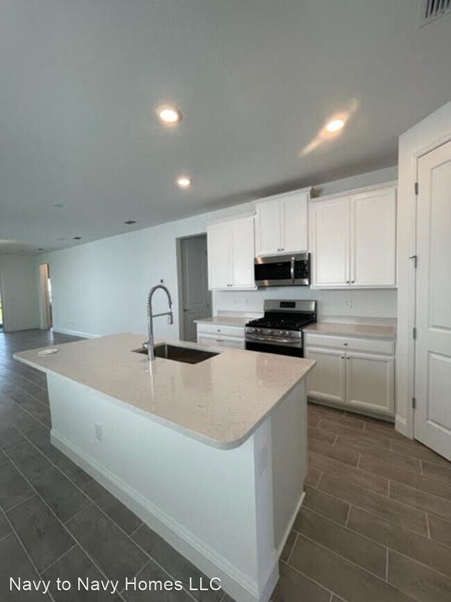 Building Photo - 3 br, 2 bath House - 220 Killarney Ave