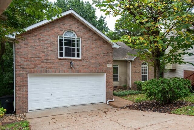 Photo - Charming 3 Bedroom Nashville Home with Pristine Hardwood Floors & 3 Full Baths!