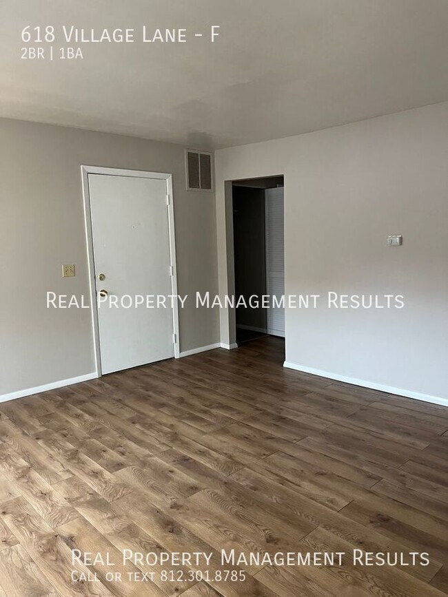 Foto del edificio - 618 Village Ln