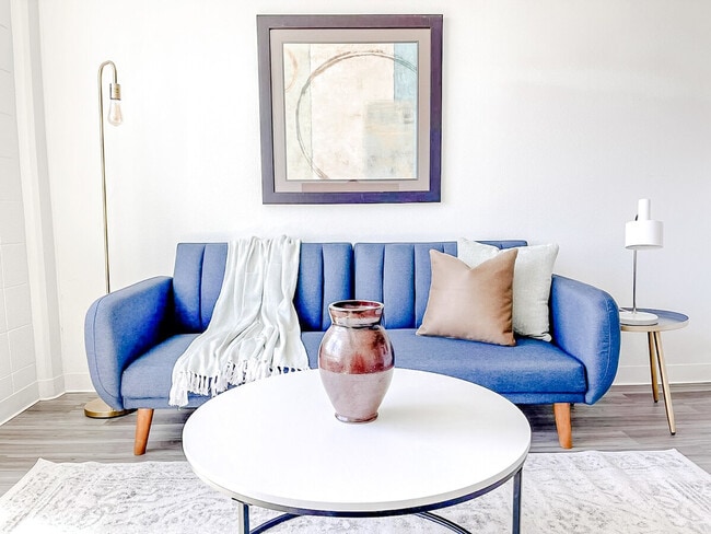 Building Photo - 2515 Burnet Ave