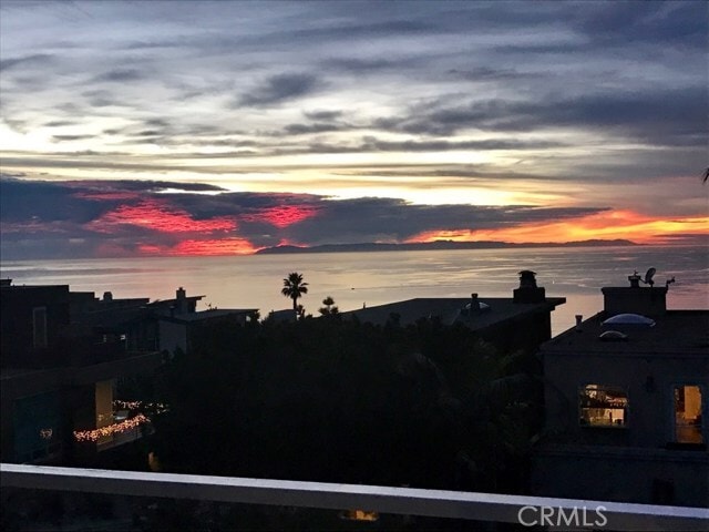 Building Photo - 1010 Tia Juana St