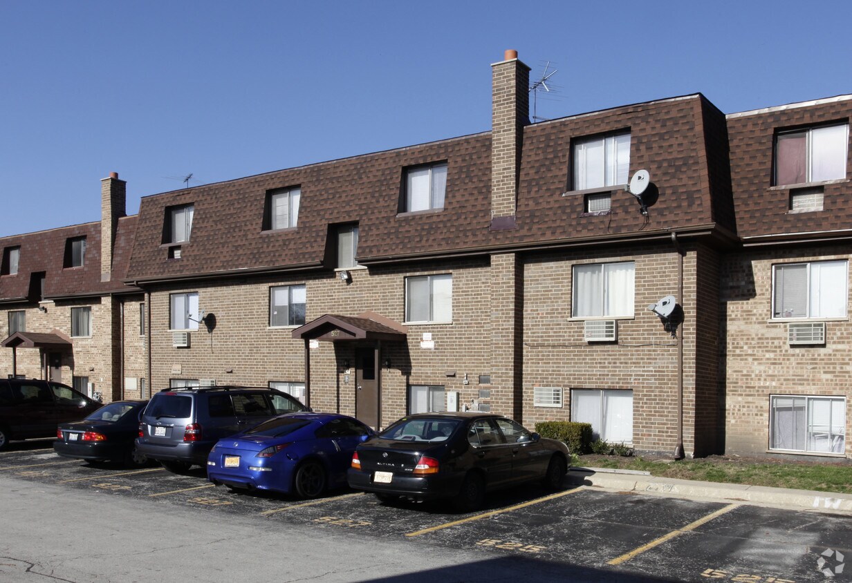 Primary Photo - 527 W Dempster St