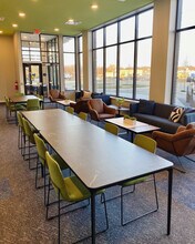 HoM Flats at 28 West photo'