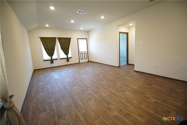 Building Photo - 2954 Brogan Creek