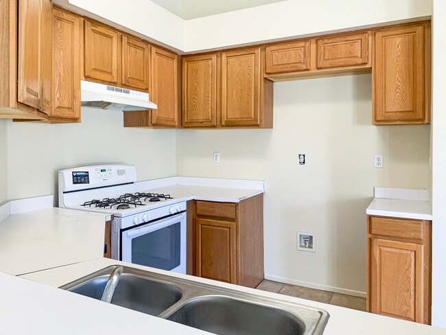 Building Photo - 44313 Larrea St