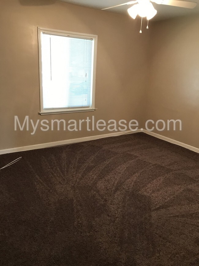 Building Photo - 3445 N D St