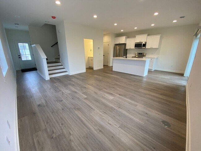 Foto del edificio - 2476 Cedarwood Ln