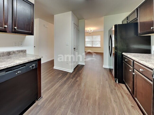 Building Photo - 4844 Old Towne Village Cir
