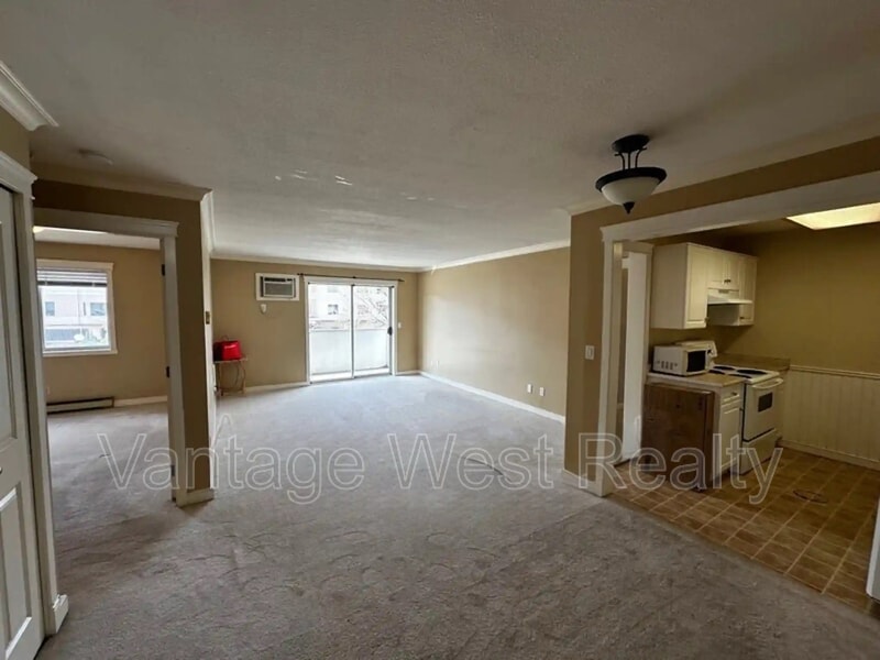 Primary Photo - 3160-3160 De Montreuil Ct