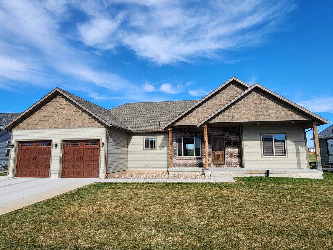 Foto principal - Golf Course Home