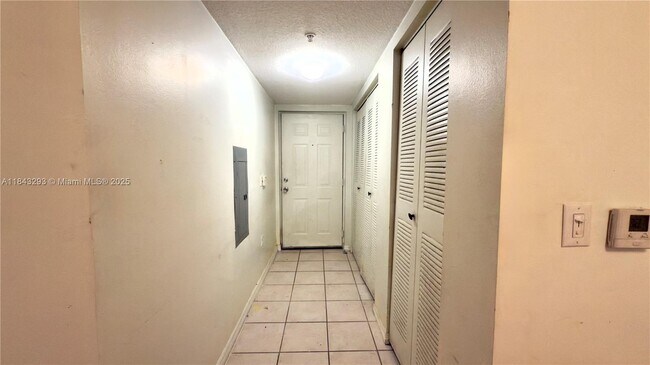 Foto del edificio - 4021 San Marino Blvd