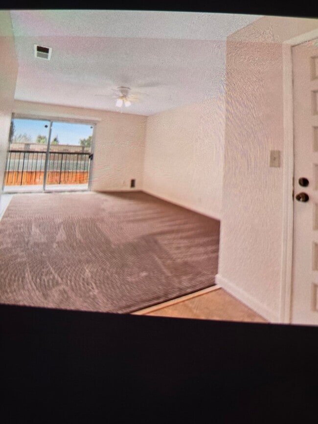 Building Photo - 3591 Quail Lakes Dr