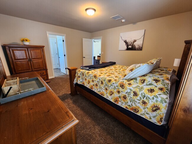 Building Photo - 2171 Enchanted Breeze Dr