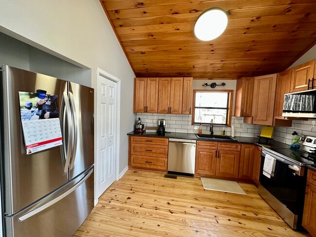 Photo - 348 Cozy Cove Hollow House