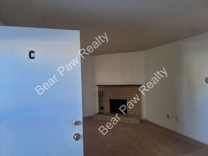 Building Photo - 503 Shoshoni St