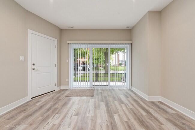 Foto del edificio - 6335 S Ellis Ave