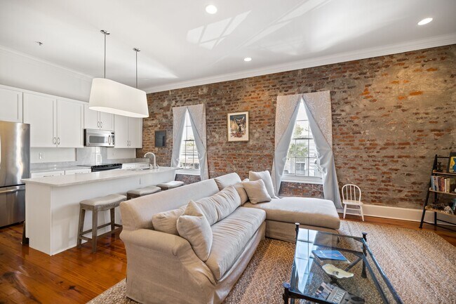 Área de estar - 3400 Magazine St