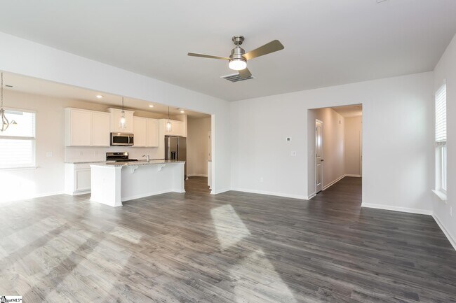 Building Photo - 711 Ridgemoor Trl