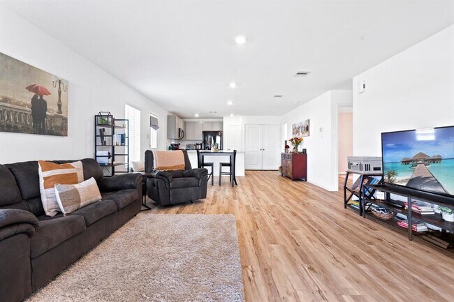 Building Photo - 14414 Boyton Holw Trce