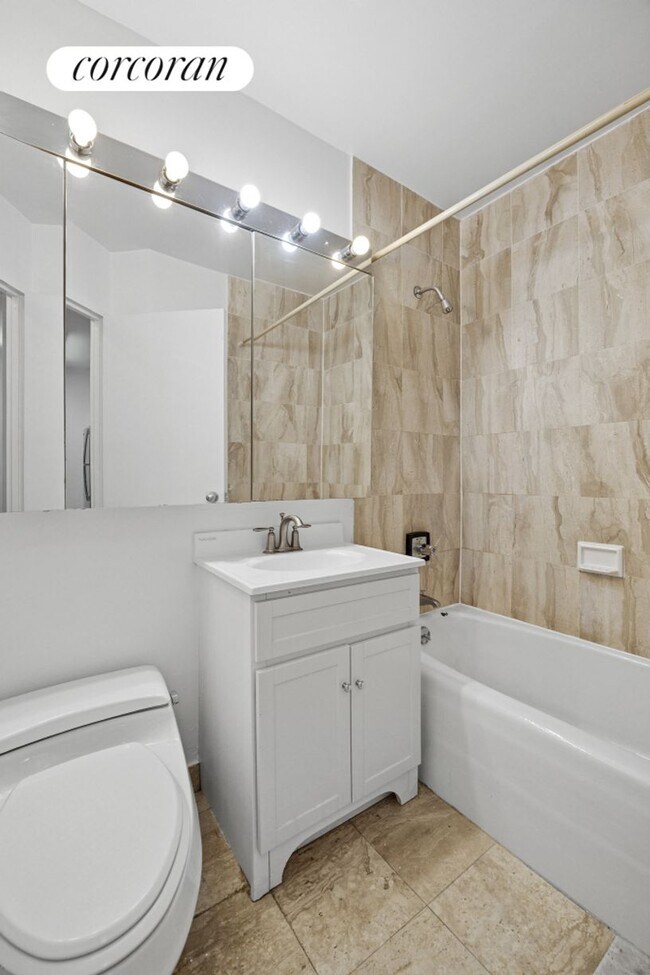 Foto del edificio - 145 E 48th St