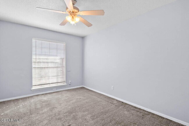 Foto del edificio - 10529 Texwood Ave