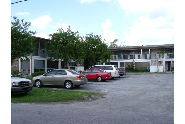  - 6915 Avenue A