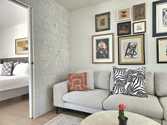 Stylish, Newly Renovated, Designer owned 1 Bedroom - 1579 Sunflower Ct N