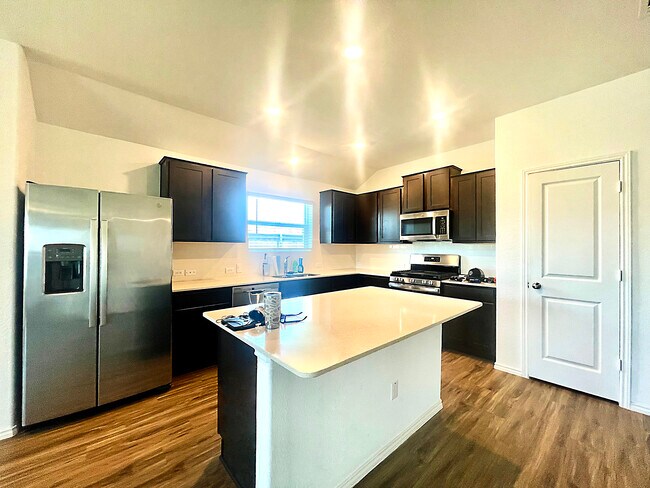 Building Photo - 217 Coventry Dr
