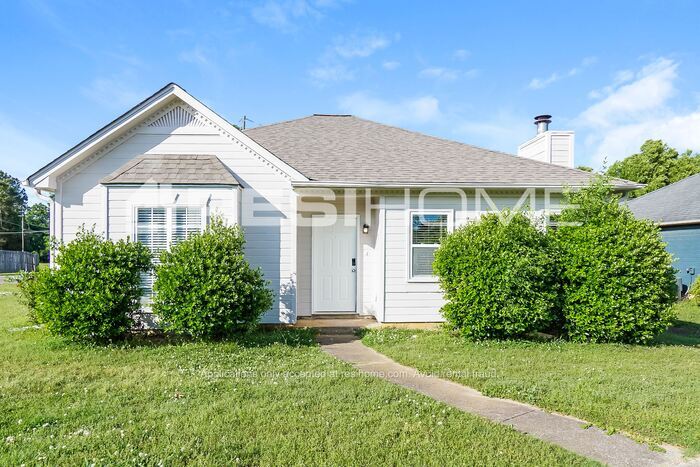 Foto principal - 128 Cedar Bend Dr