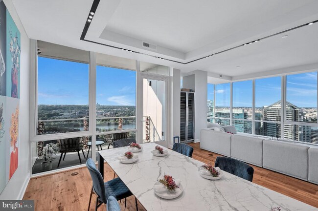 Foto del edificio - 1781 N Pierce St