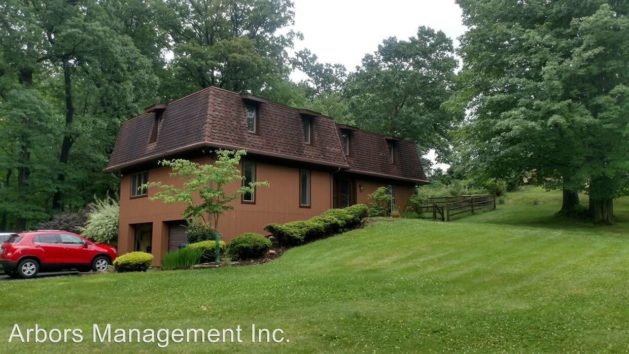 Foto principal - 10460 Old Babcock Blvd