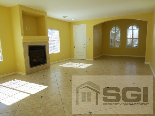 Foto del edificio - 2820 N Mustang St