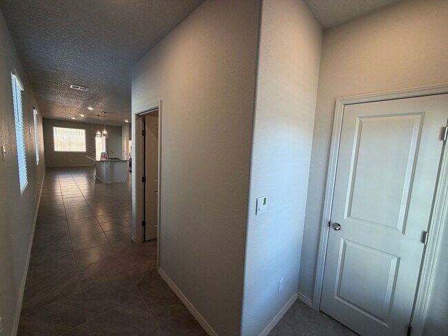 Foto del edificio - New Build 3 Bedroom Single Story Home Available Near Unser Blvd NE & Northern Blvd NE in Rio Rancho!