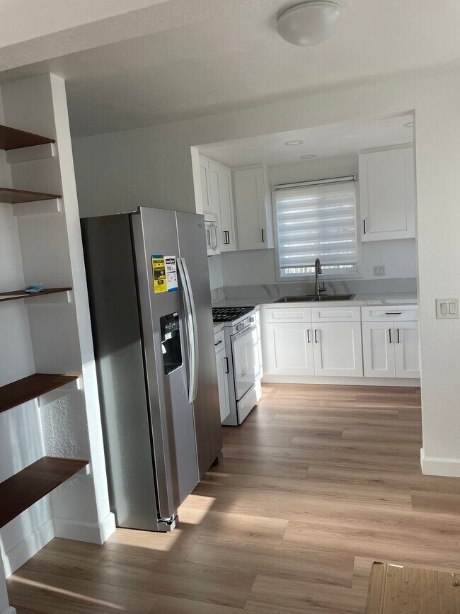 Foto del edificio - 6315 Osler St