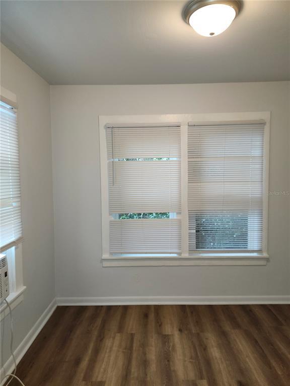 Foto del edificio - 421 NW 10TH Av