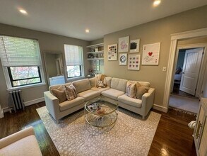 Building Photo - 64 Queensberry St