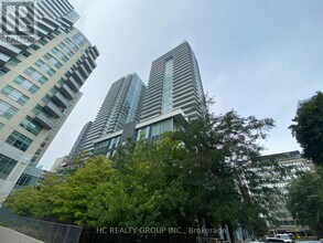 Building Photo - 98 Lillian St