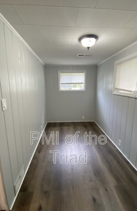 Building Photo - 2716 Ivy Ave
