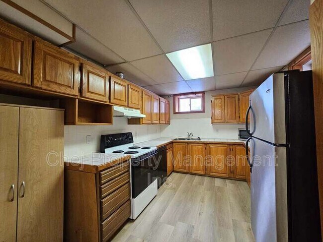 Photo du bâtiment - 14723-14787 87 Ave NW