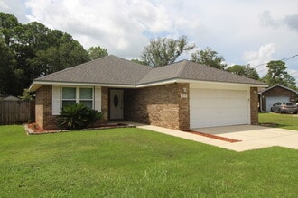 Building Photo - 7679 Old Hickory Dr