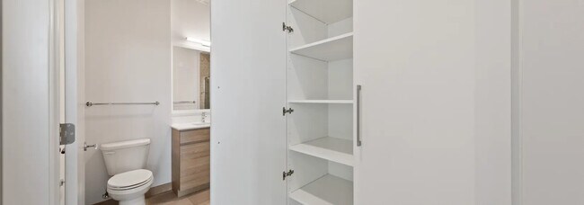 Foto del edificio - 408 N Wells St