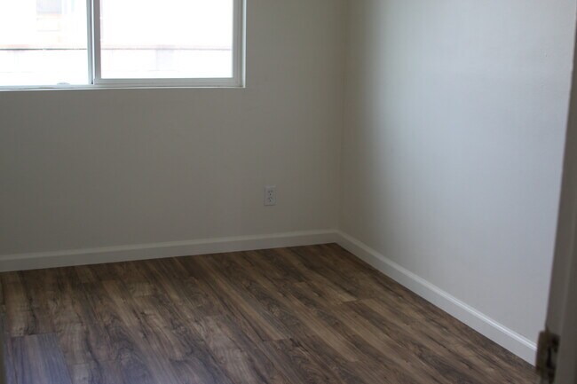 Dormitorio - 4111 W 120th St