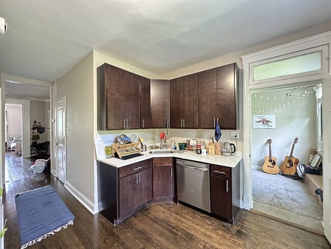 Foto del edificio - 3602 W Grace St