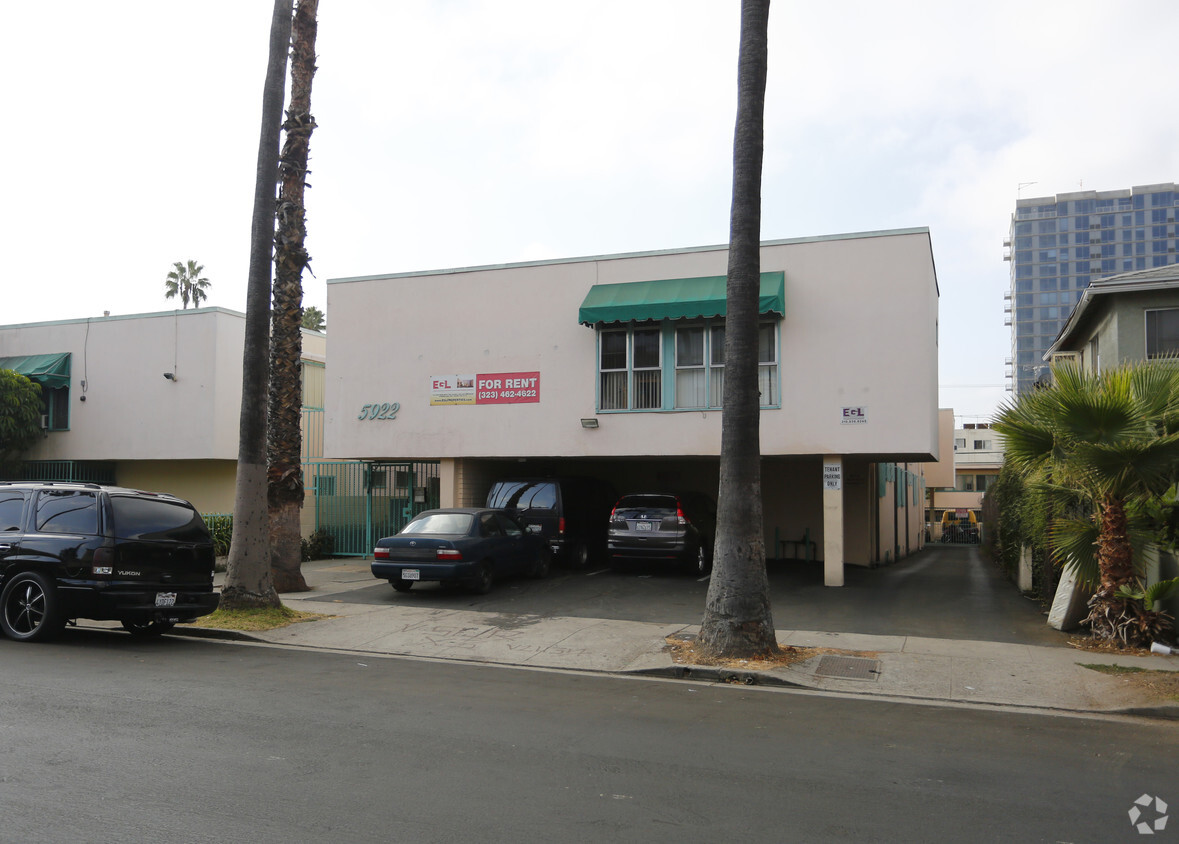 Building - 5922 Carlton Way
