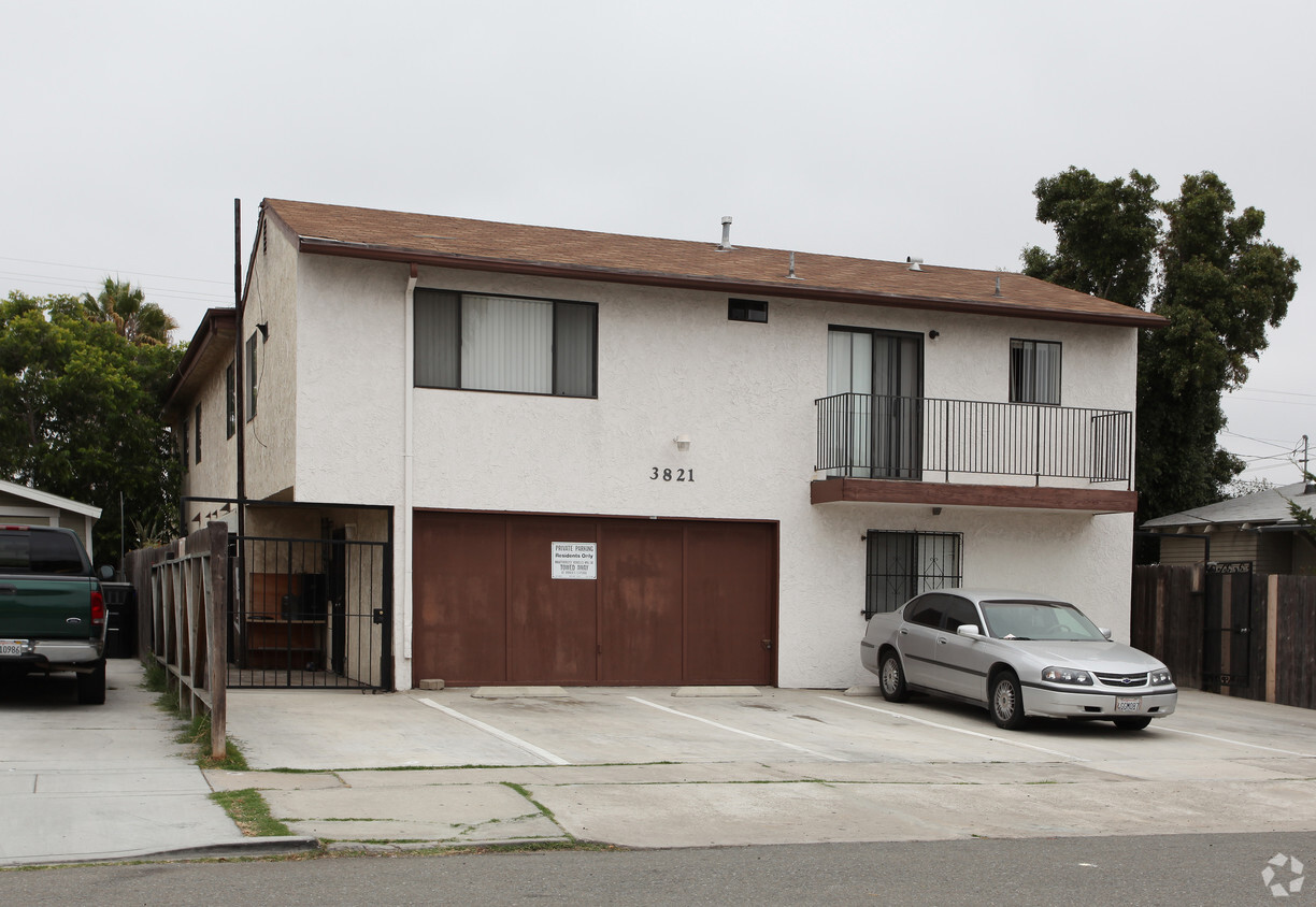 Primary Photo - 3821 Cherokee Ave