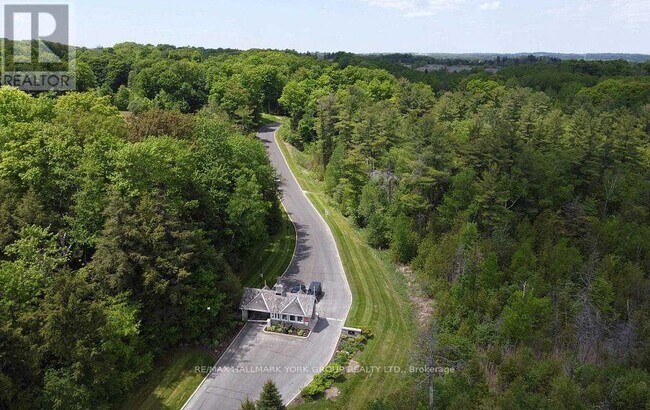 Building Photo - 516-516 Quail Ridge Dr