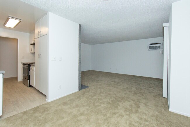 Building Photo - 1457 Butler Ave