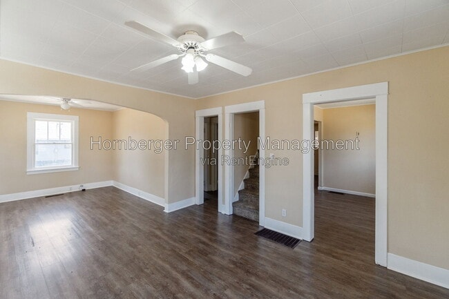Building Photo - 2627 N Martin St
