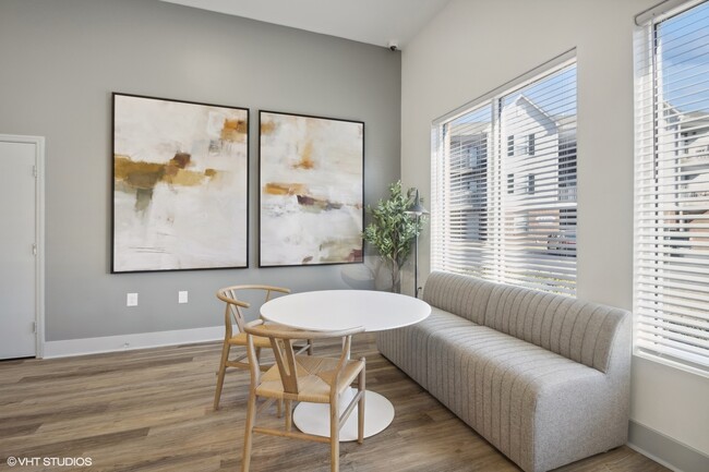 Clubhouse Dining Area - Cliffdale Crossing