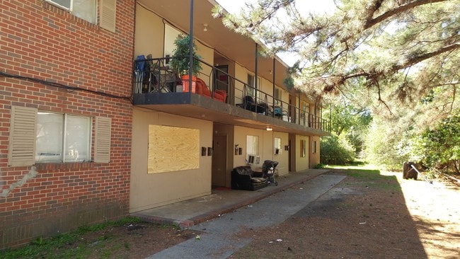 Building Photo - Rosemont Drive